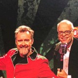 Zirkuzdirektør Frank Robert Andreassens, hans bedårende assistent Finger Elisabeth og spillemannen Skrangvald lager sirkus!
DKS forestilling 1.-2. trinn